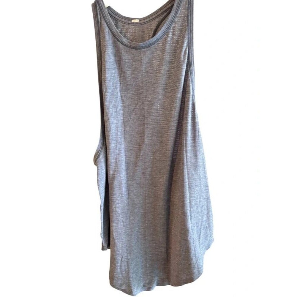 Lululemon tank size small?
